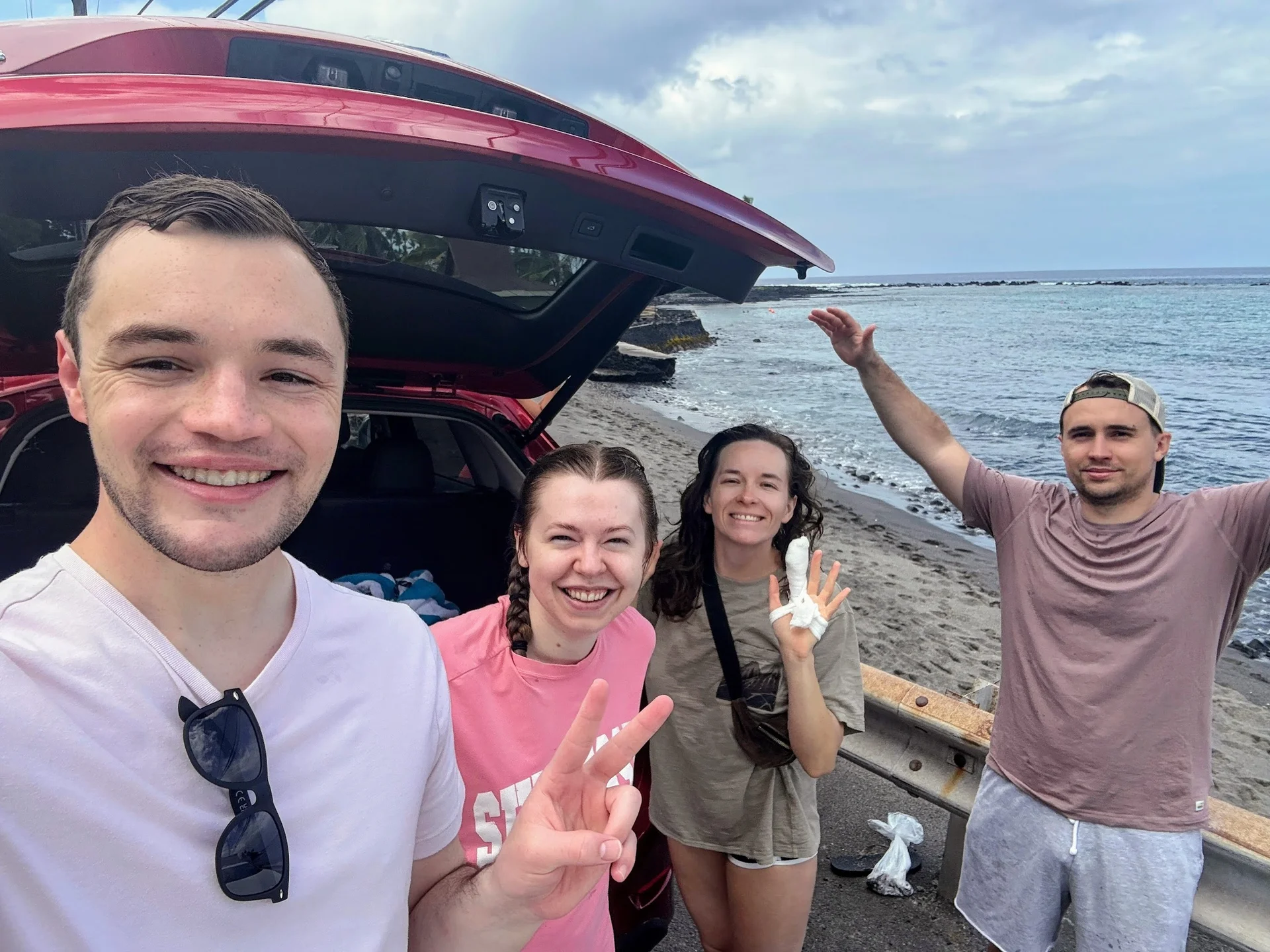 The Island of Hawai'i: Mantas, Mangoes & Poke Obsession